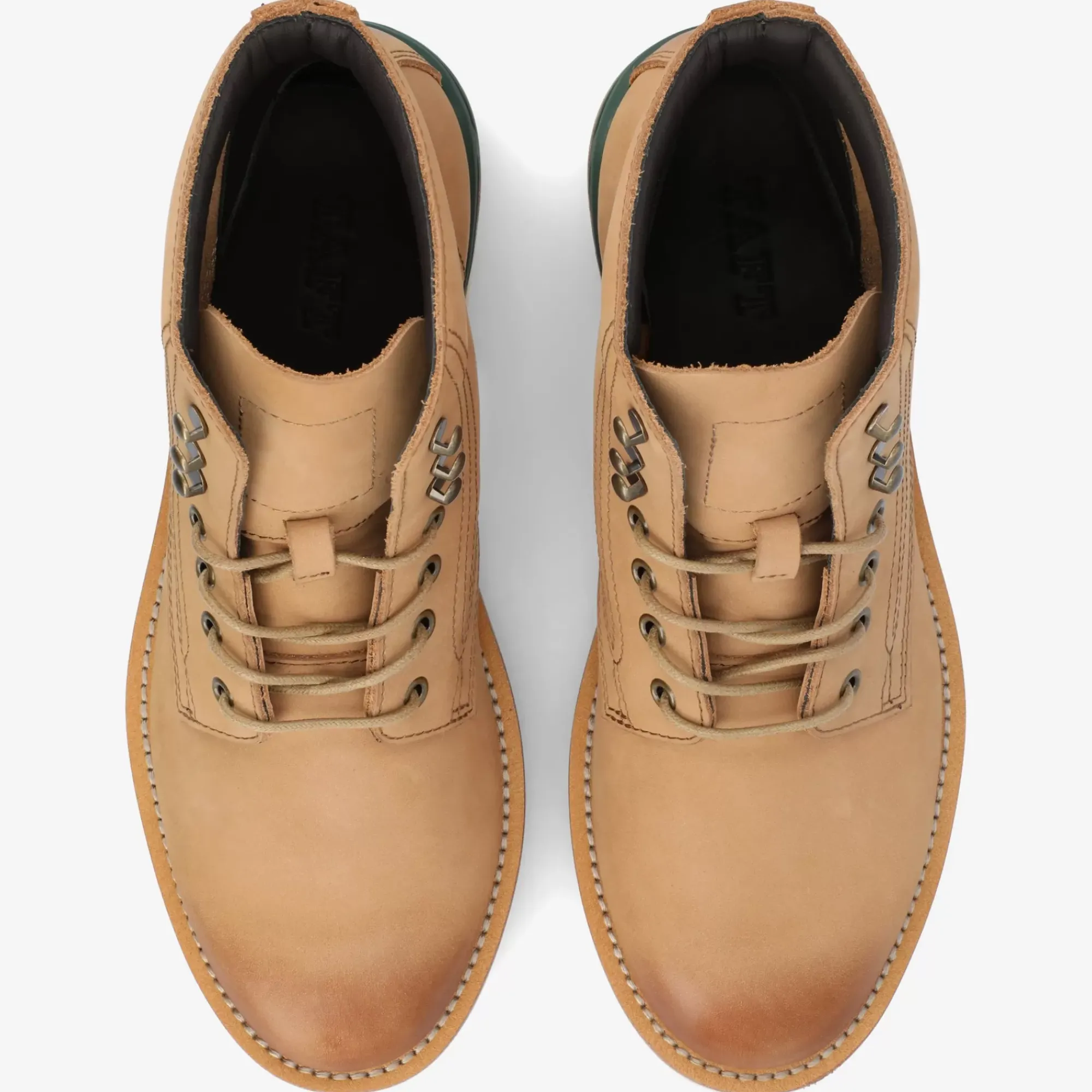 Store TAFT Model 004 Boot In Beige