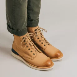 Store TAFT Model 004 Boot In Beige