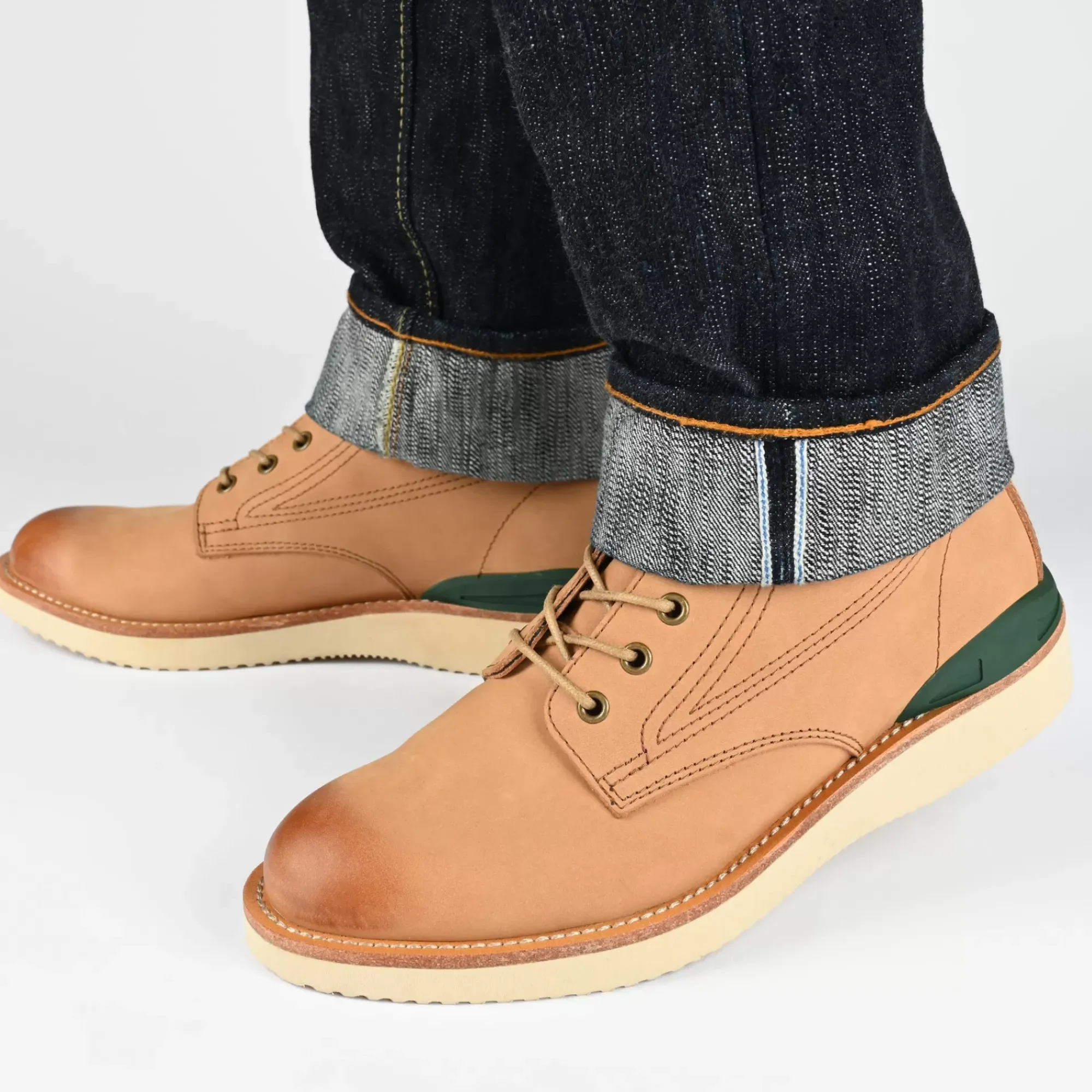 Store TAFT Model 004 Boot In Beige