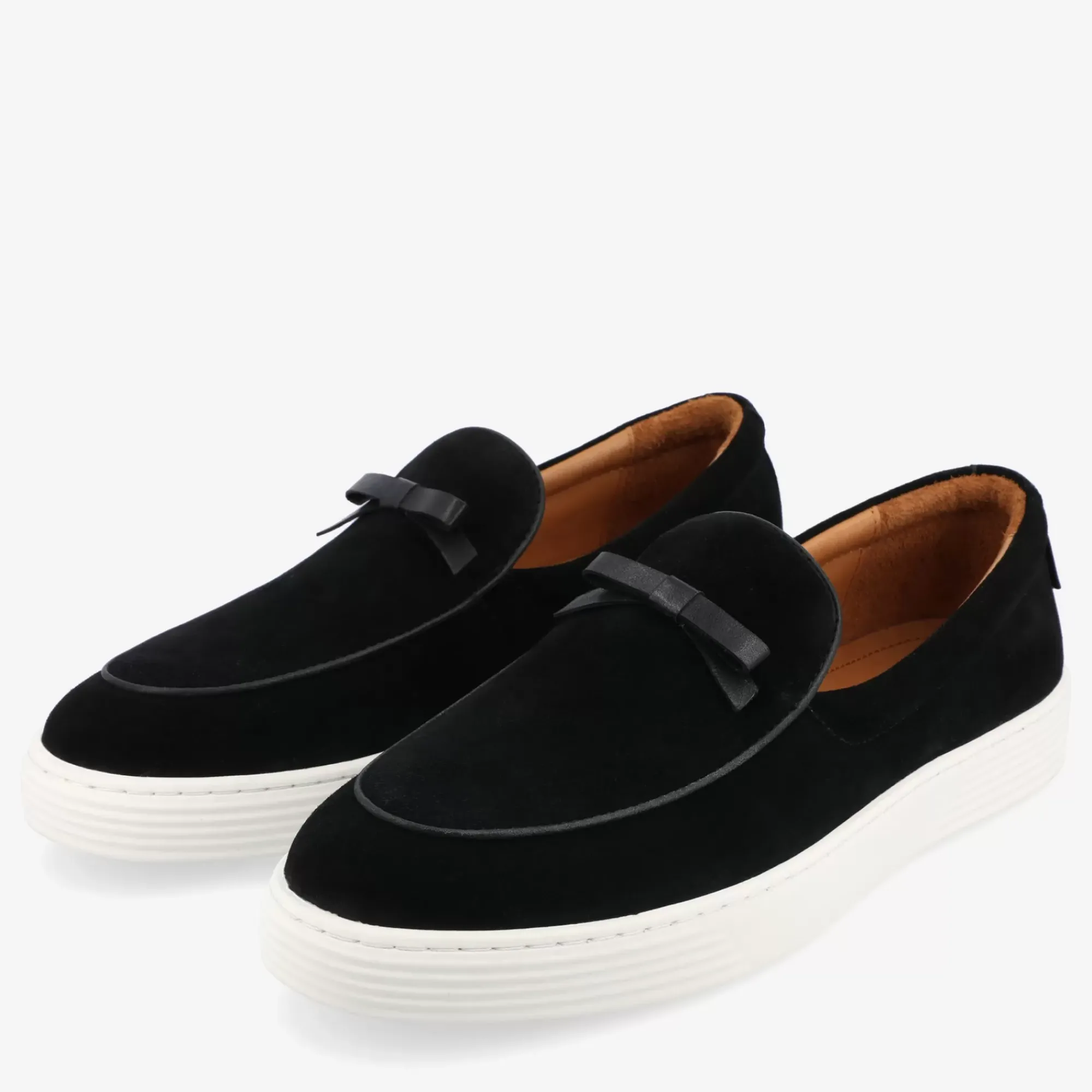 Cheap TAFT Model 108 Loafer In Black