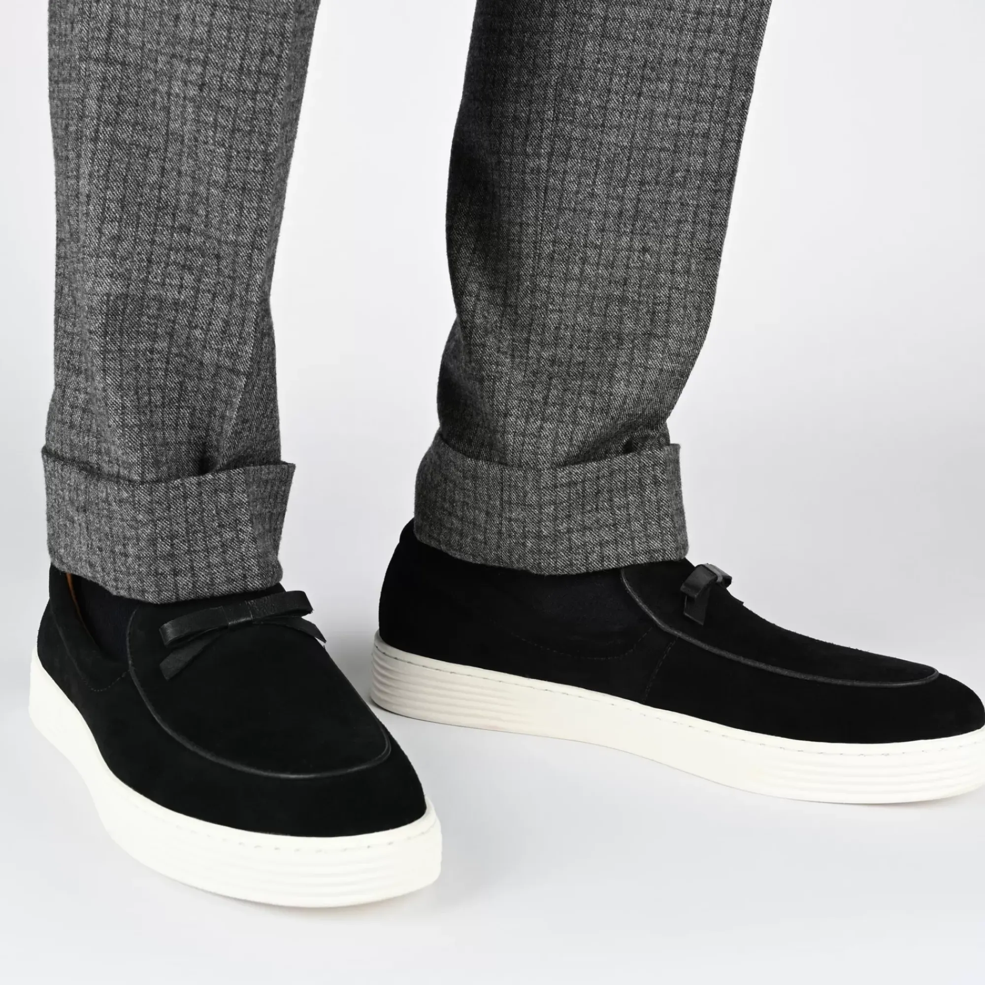 Cheap TAFT Model 108 Loafer In Black
