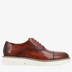 Store TAFT Model 102 Shoe In Honey