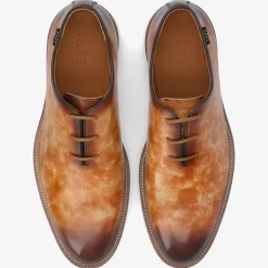 Store TAFT Model 101 Shoe In Walnut