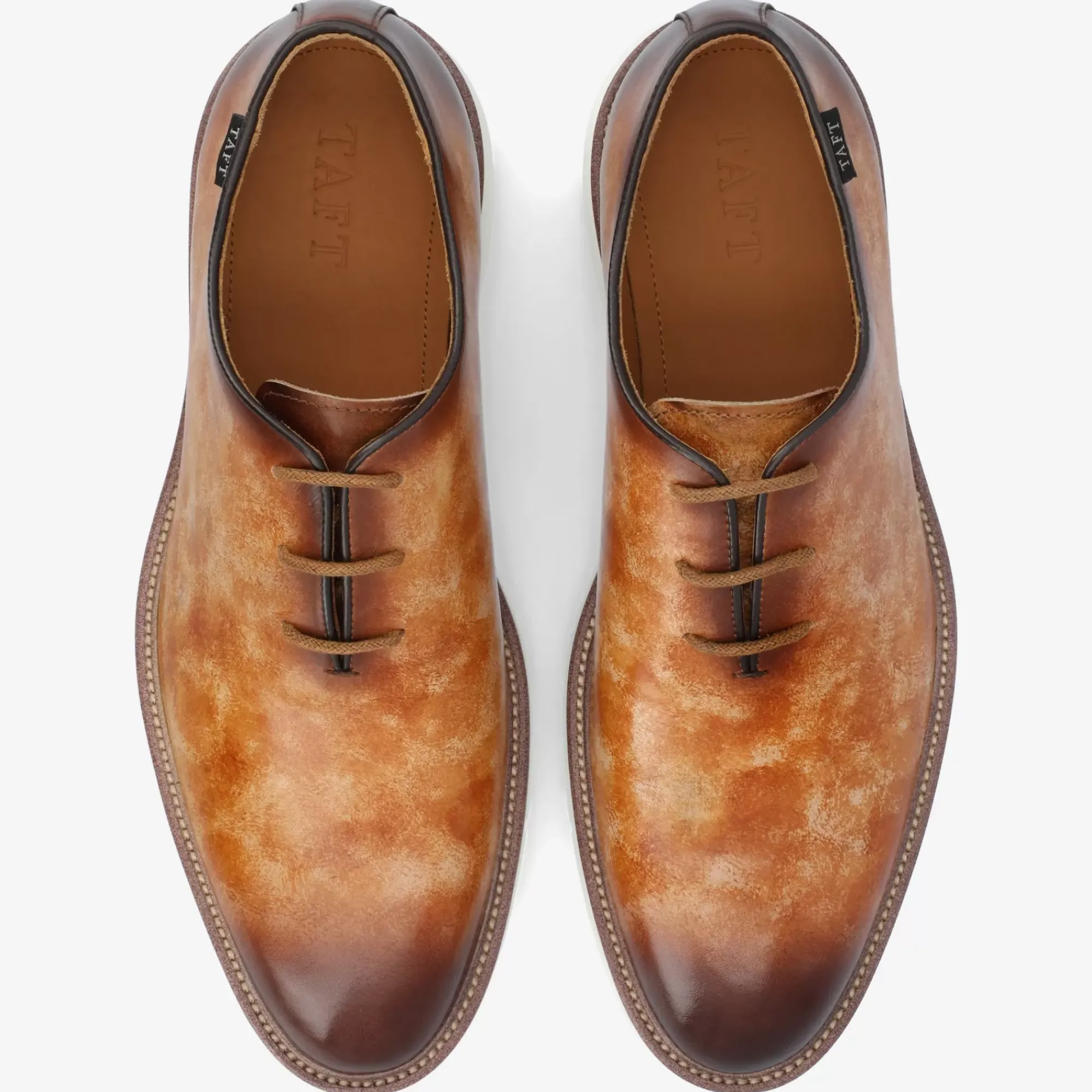 Store TAFT Model 101 Shoe In Walnut
