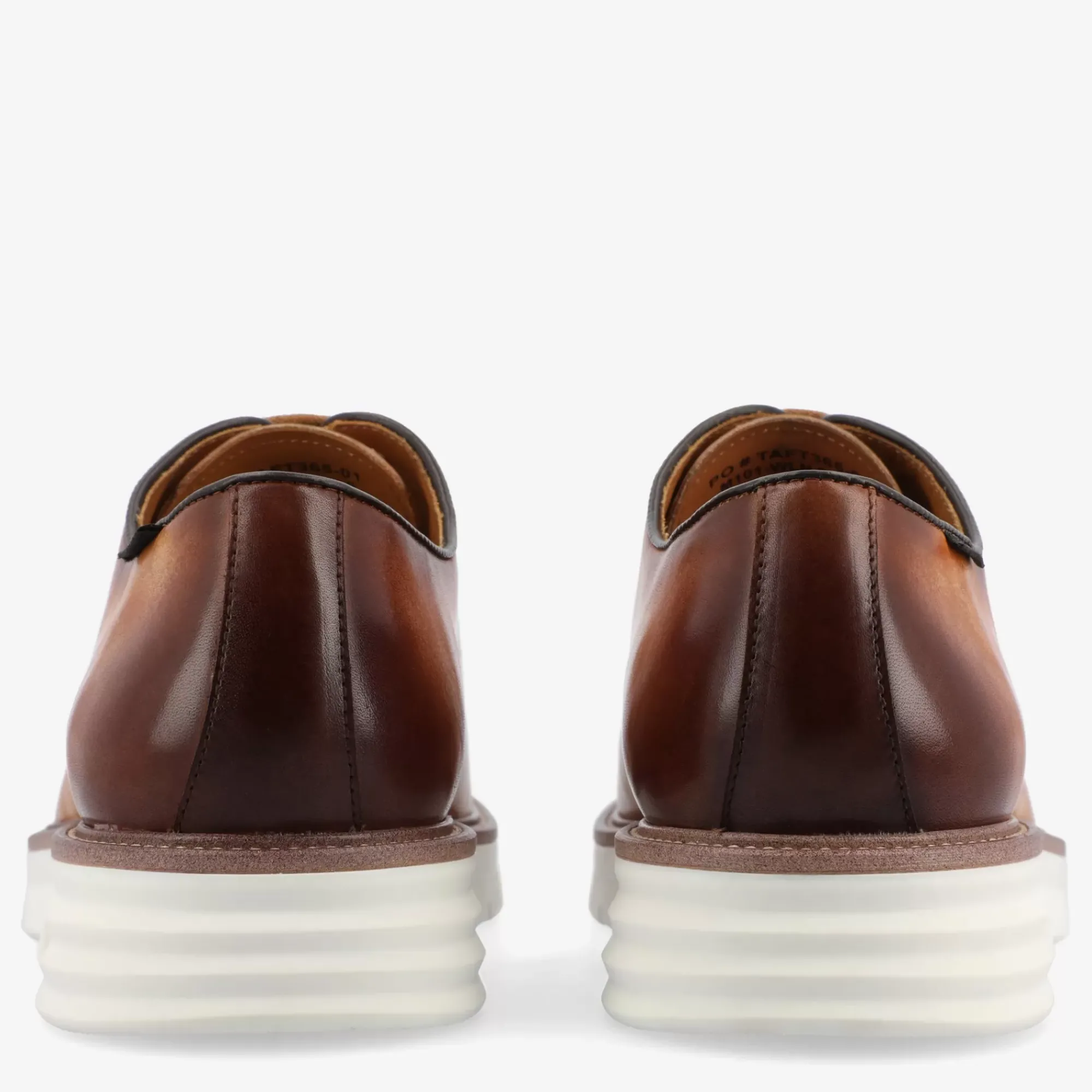 Store TAFT Model 101 Shoe In Walnut