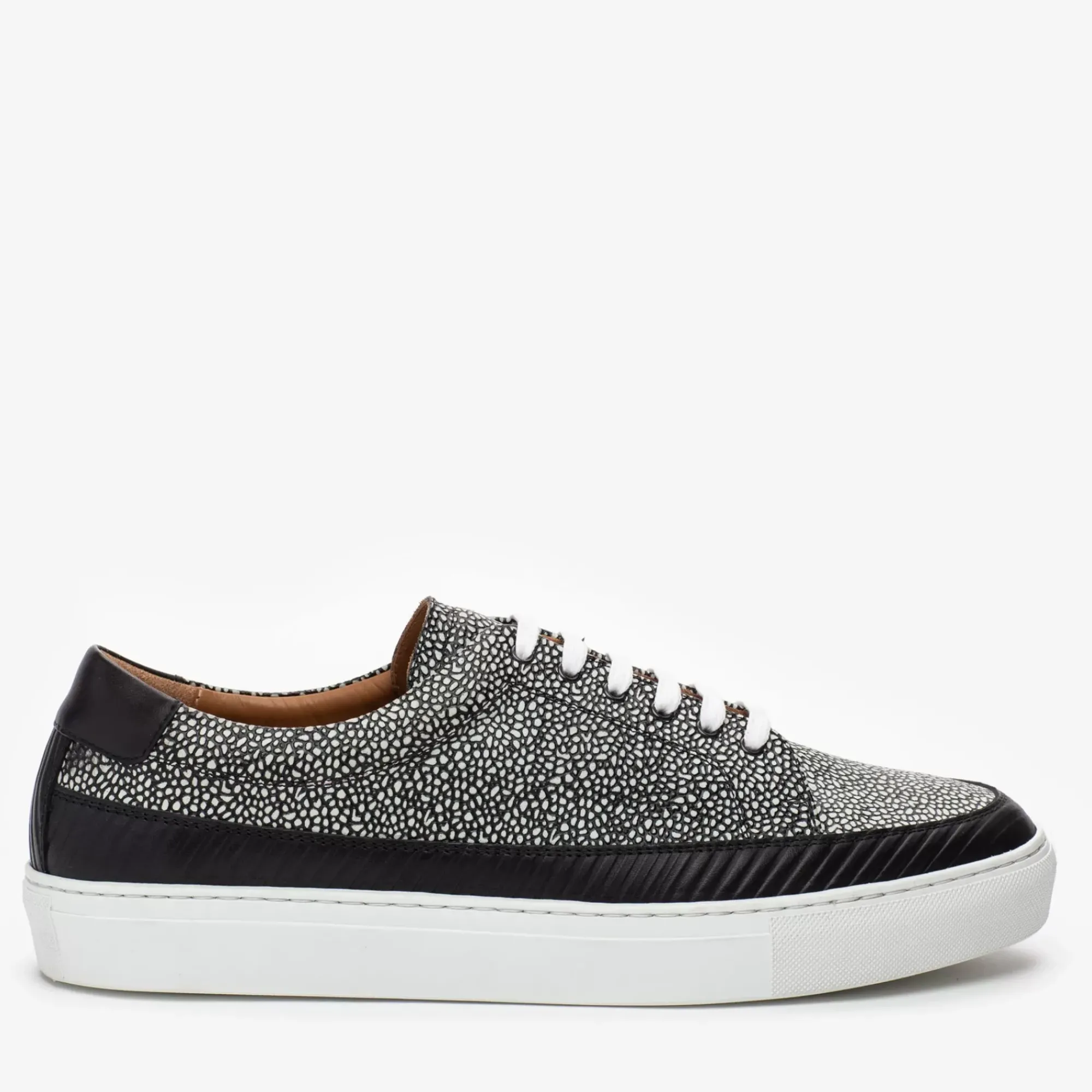 Best TAFT The Fifth Ave Sneaker In Stone Pebbled Leather |