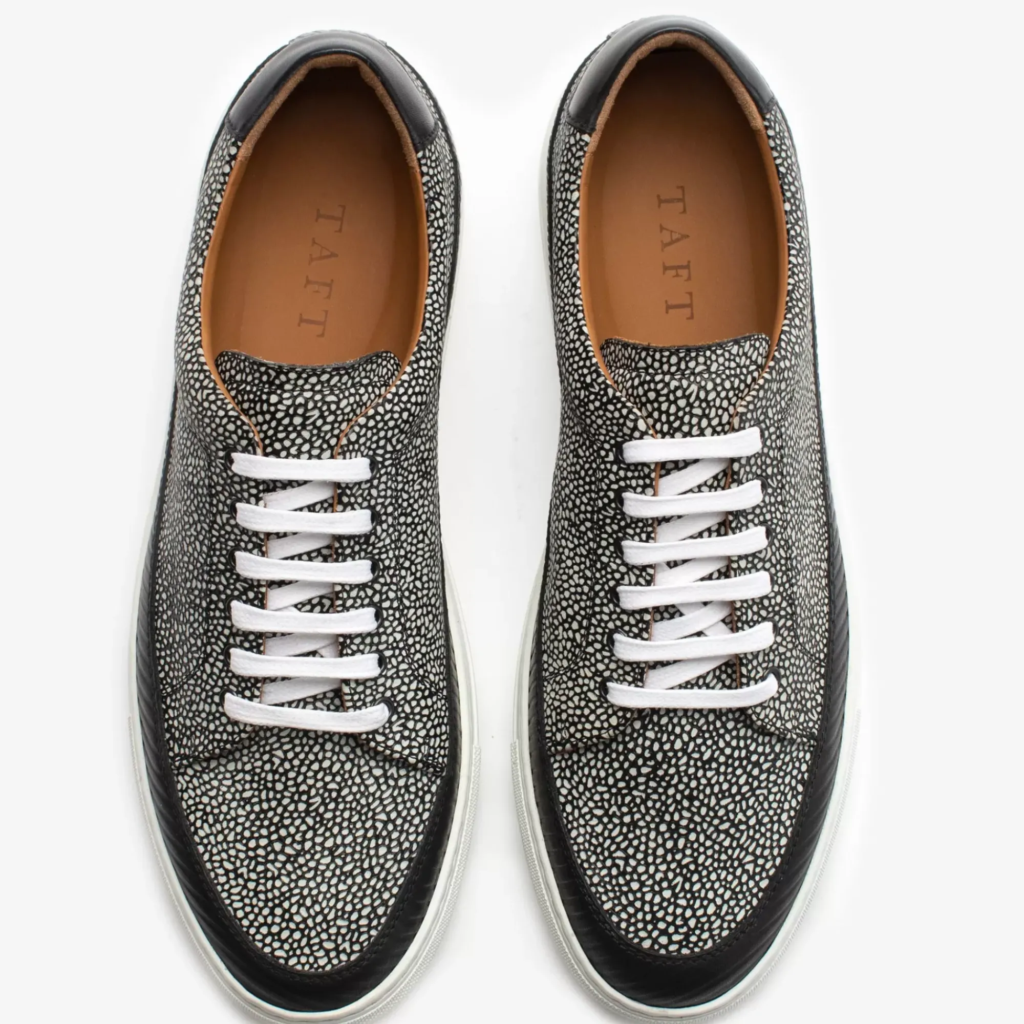 Best TAFT The Fifth Ave Sneaker In Stone Pebbled Leather |