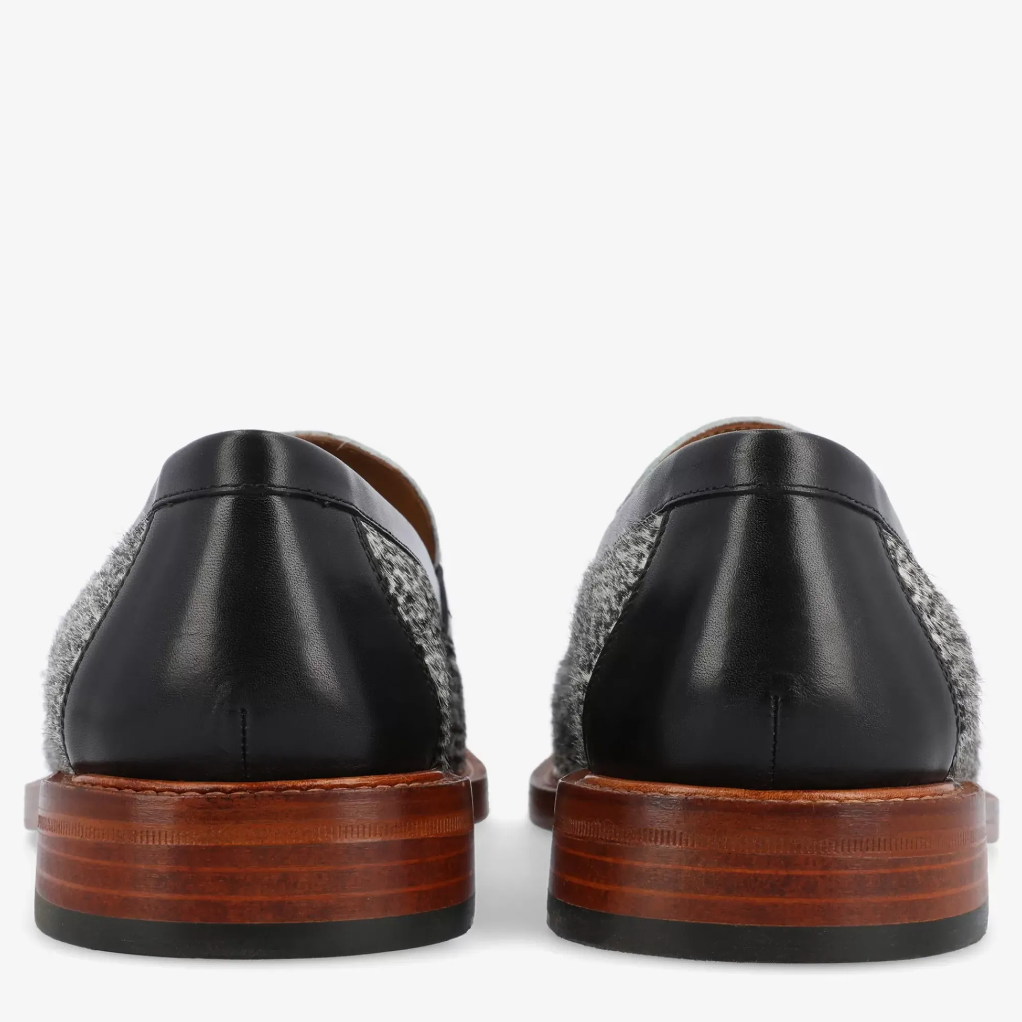 Store TAFT The Fitz Loafer In Rainclouds - Black And White Dot |