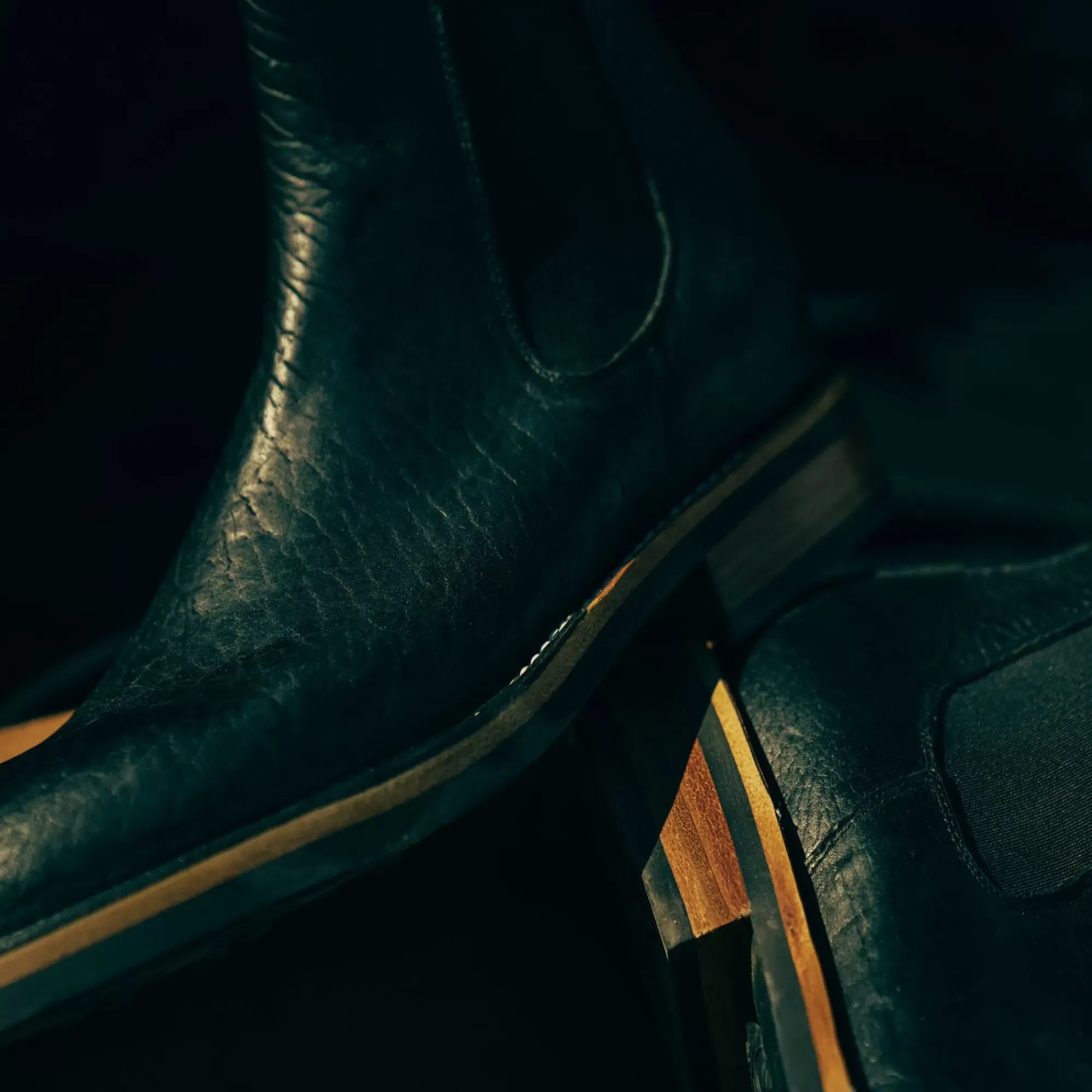 Online TAFT The Legion Boot In Black Bison Leather |